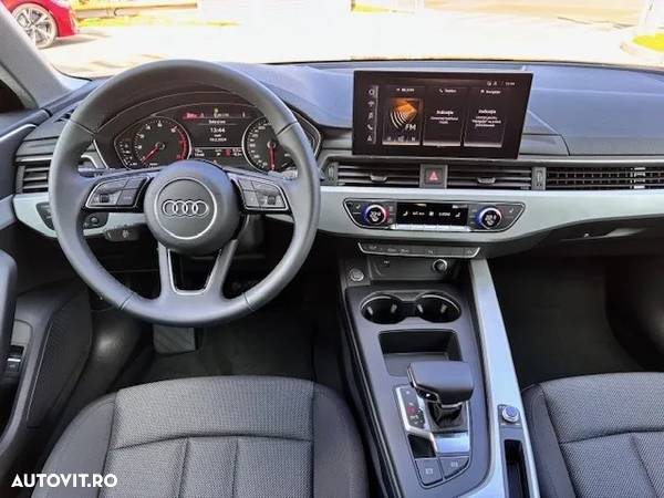 Audi A4 35 TFSI S tronic Basic - 5