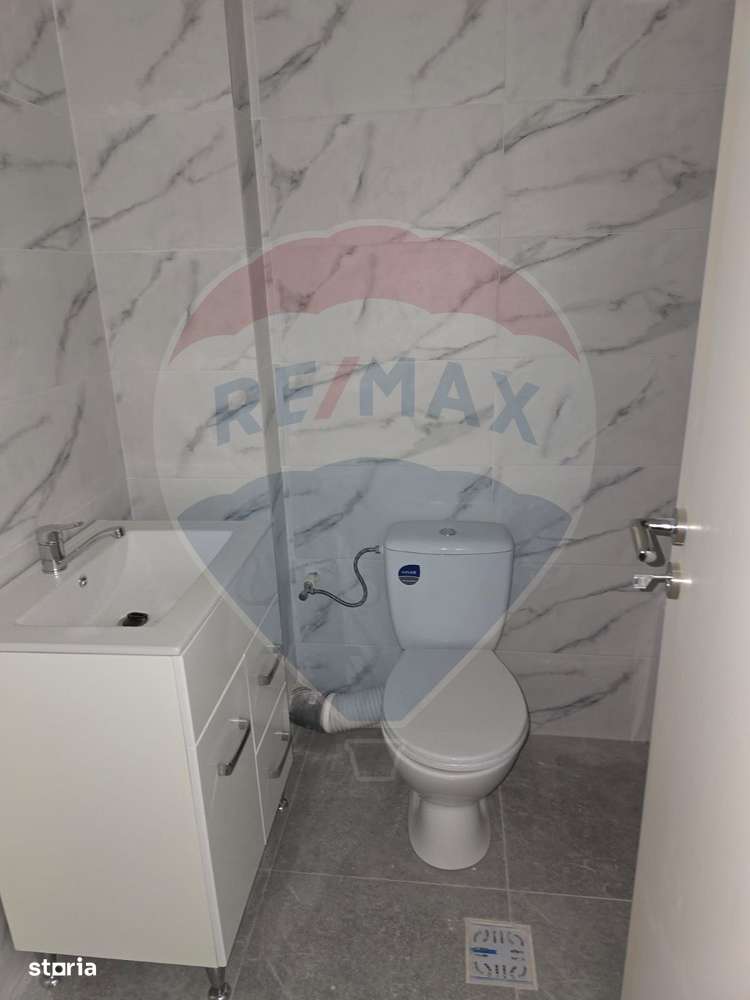 Apartament cu 2 camere de vânzare în zona Orasul de Jos - Imagine principală: 5/11