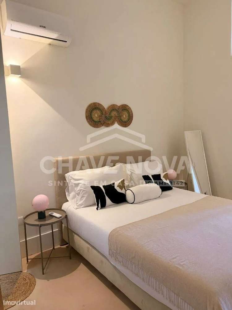 Apartamento T1 Mobilado c/ Terraço na Sé c/ Alojamento Local - Grande imagem: 3/14