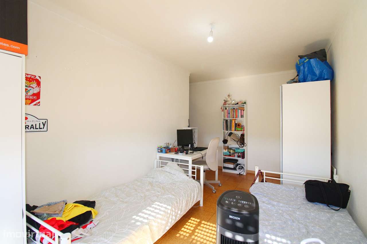 Apartamento T2 Amora - Seixal-17