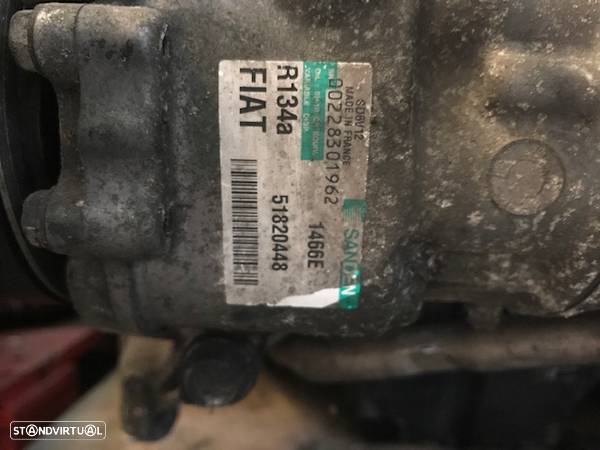 Compressor de AC Alfa Romeo Mito 1.6 JTD .6 JTD 51820448 - 2