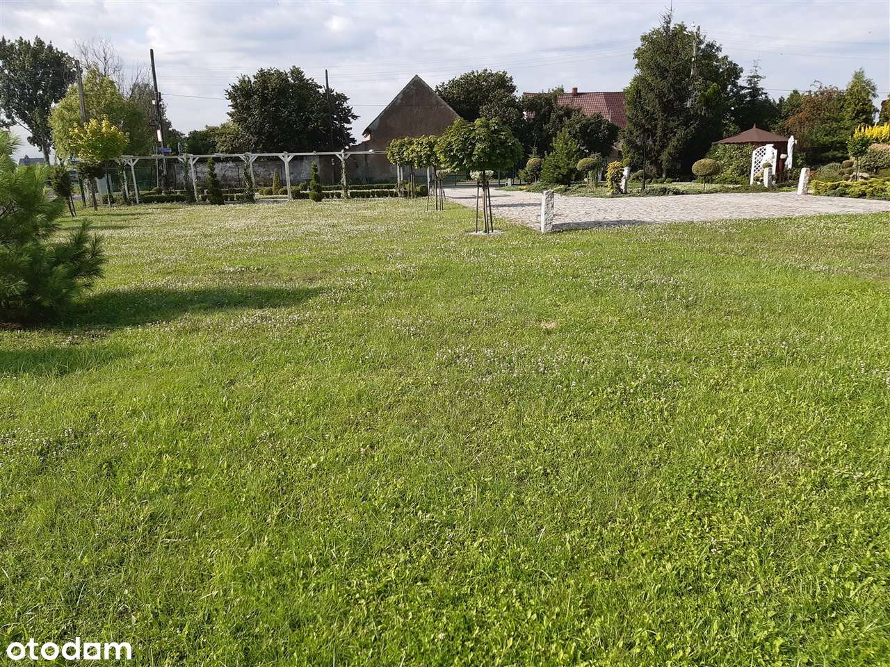 Suchy Dwór - pięknie zagospodarowana działka z pozwoleniem na budowę-10