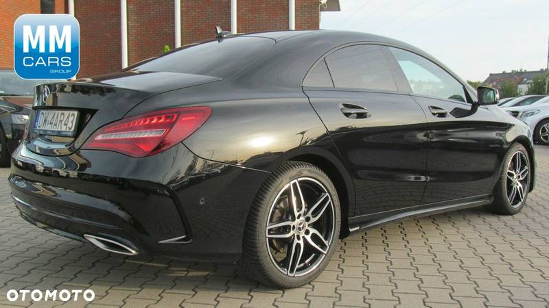 Mercedes-Benz CLA 220 4-Matic AMG Line - 3