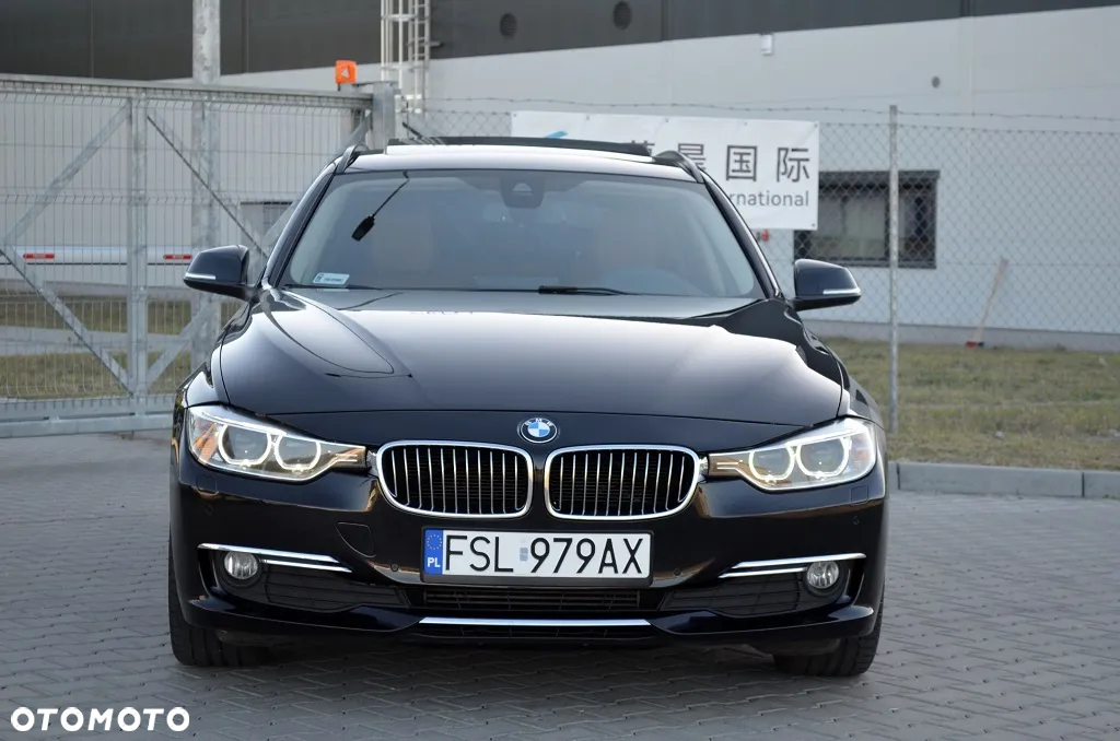 BMW Seria 3 320d Luxury Line - 17
