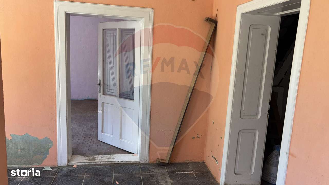 Casă 4 camere Seitin 2144 mp teren - Imagine principală: 5/11