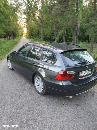 BMW Seria 3 318d - 6