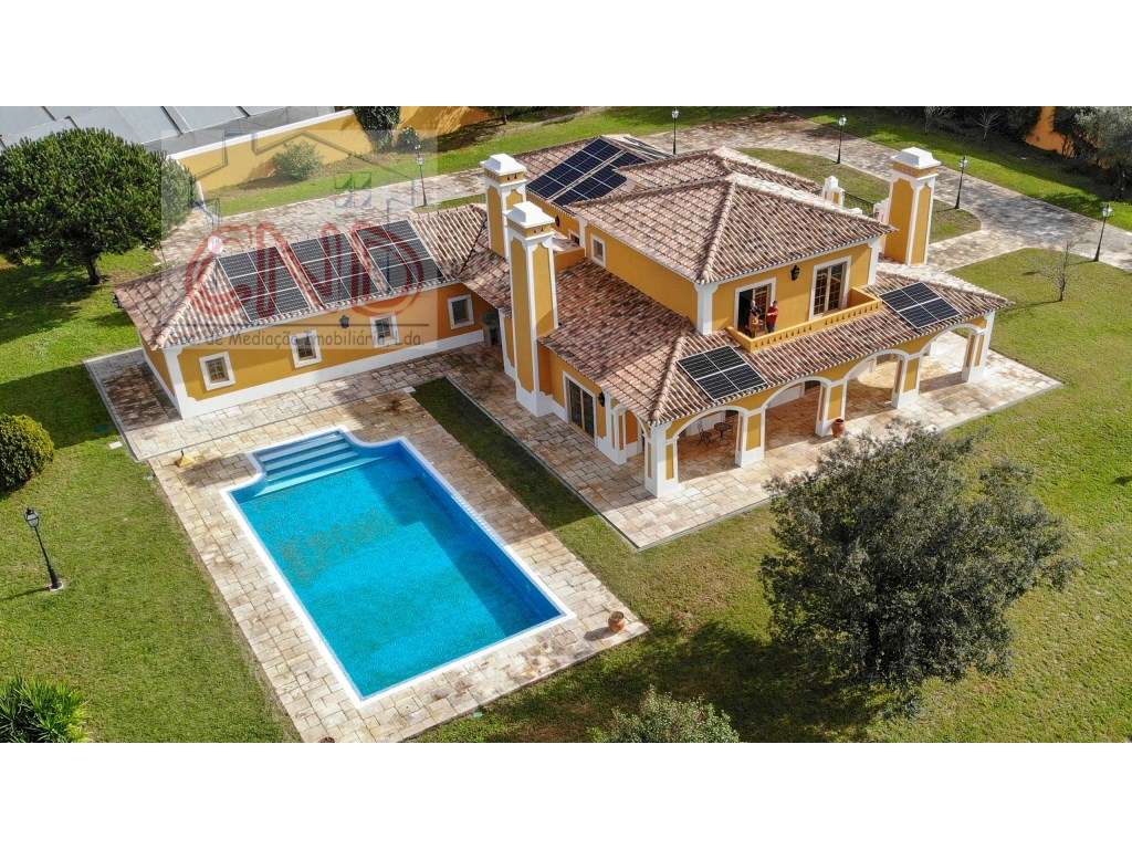 MAFRA - QUINTA, moradia de arquitetura Tradicional- piscina.-1