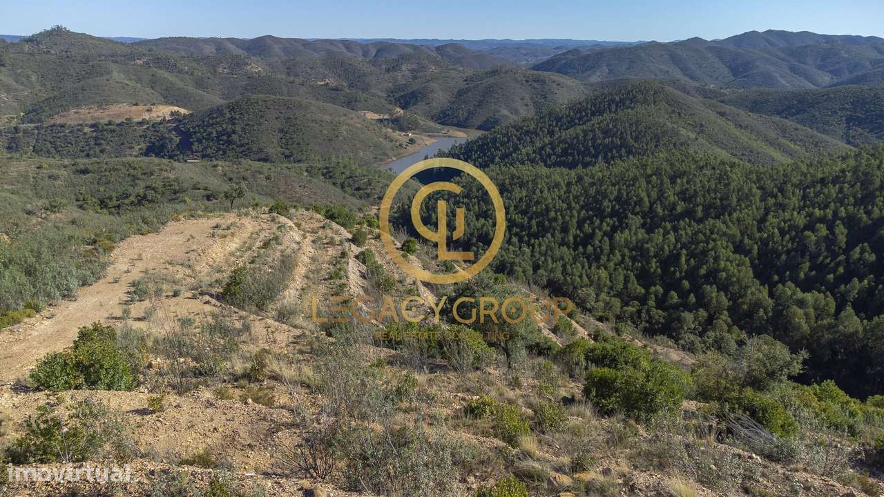 Propriedade de 10 hectares perto da barragem de Odelouca-5