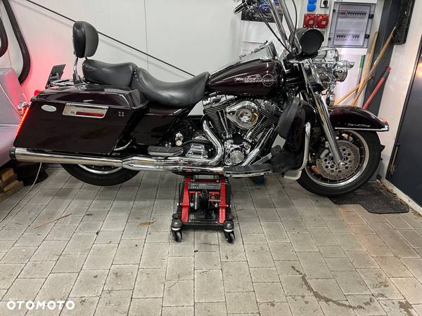 Harley-Davidson Touring Road King - 11