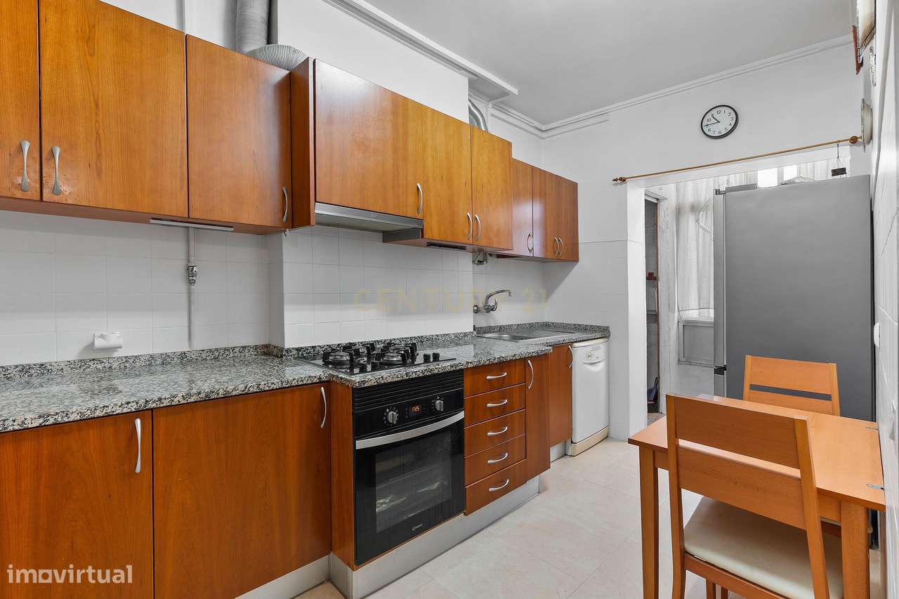 Apartamento T3 em Agualva Cacém-12