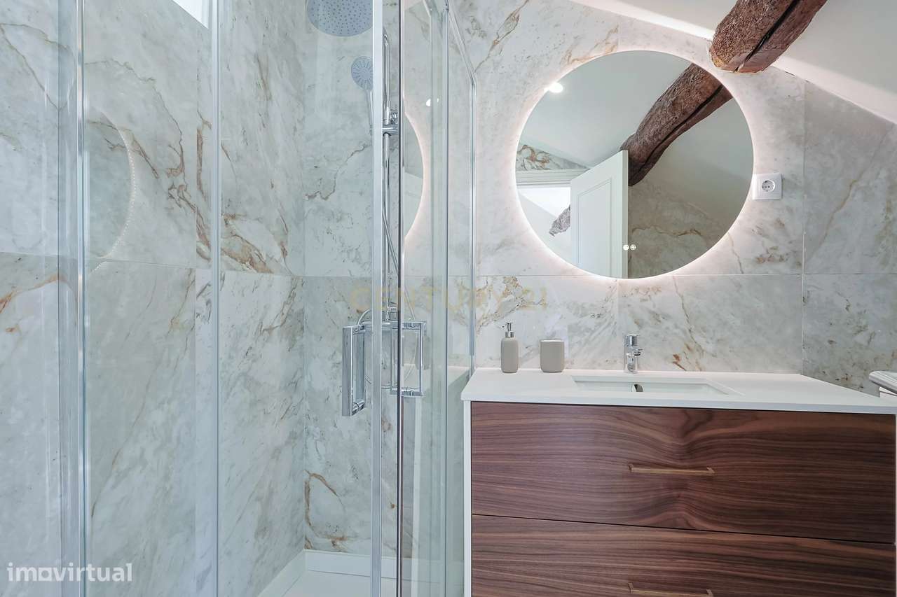 Prédio Reabilitado à Venda em Gaia-16