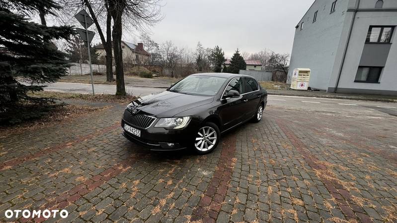 Skoda Superb 2.0 TDI Family - 36