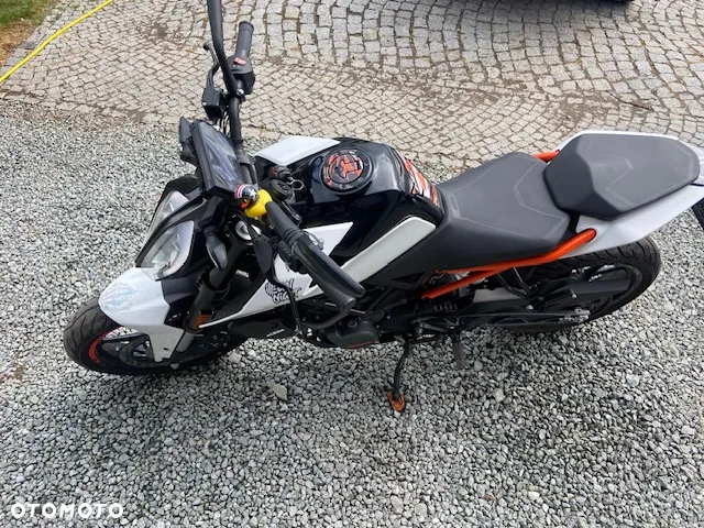 KTM Duke - 11