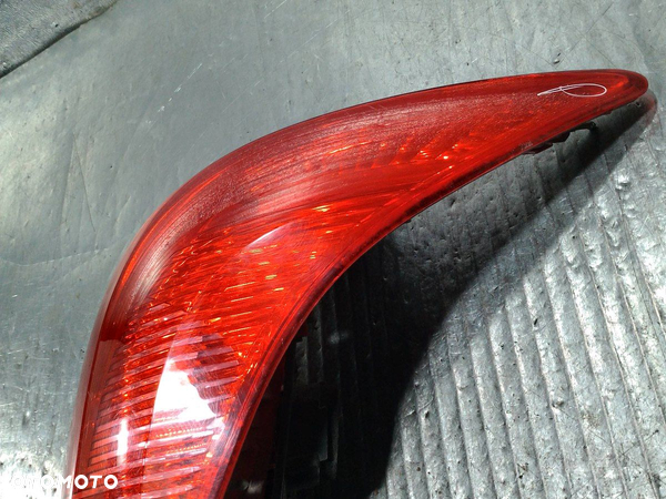 LAMPA TYLNA PRAWA PEUGEOT 308 96814438XT KOMBI - 7