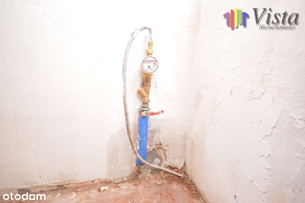 Okazja - kawalerka do kapitalnego remontu-4
