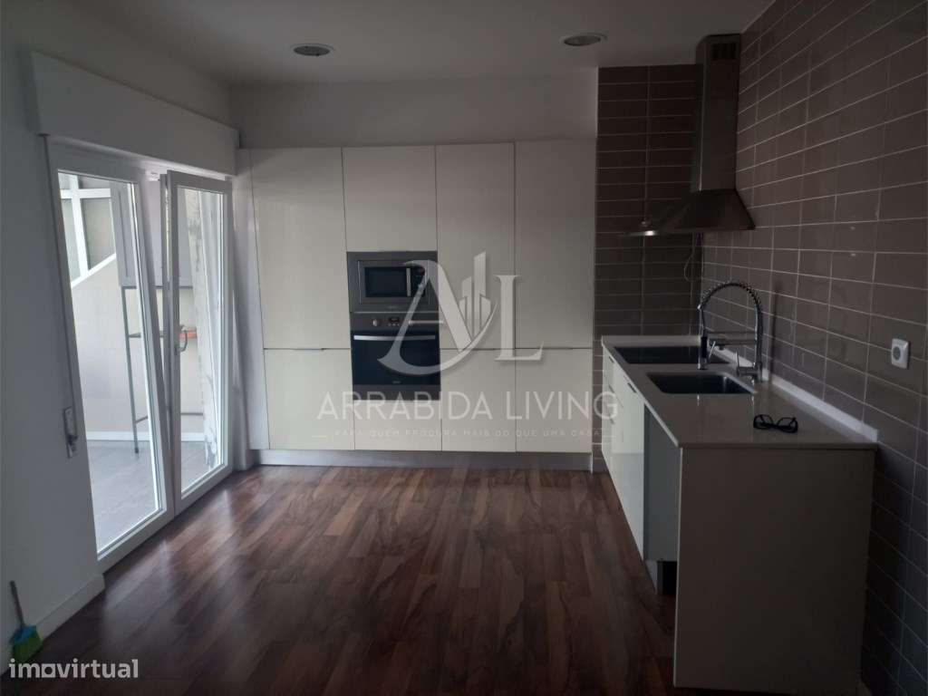 T2 - c/ 2 terraços - Pinheirinhos-6