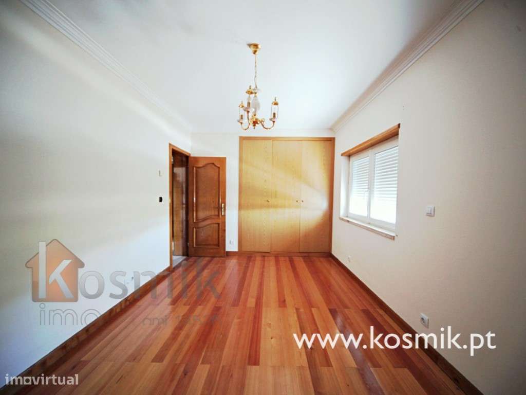 Moradia bifamiliar de Luxo para recuperar V5 + V5 :: Bucelas - Lour...-9