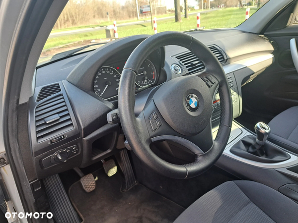 BMW Seria 1 116d - 21