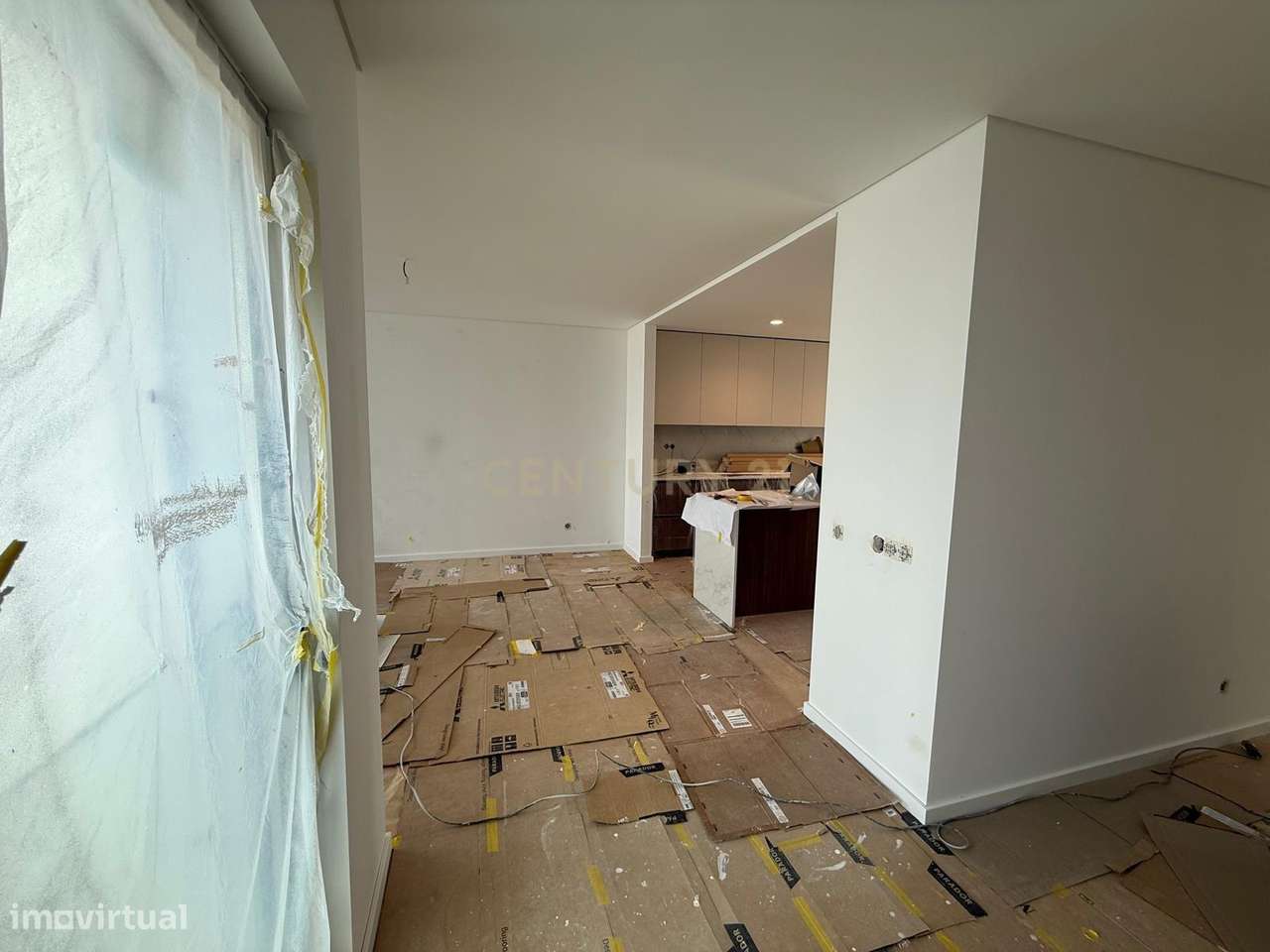 Moradia em Banda T3+1|Garagem|Terraço|Loures - Grande imagem: 4/17