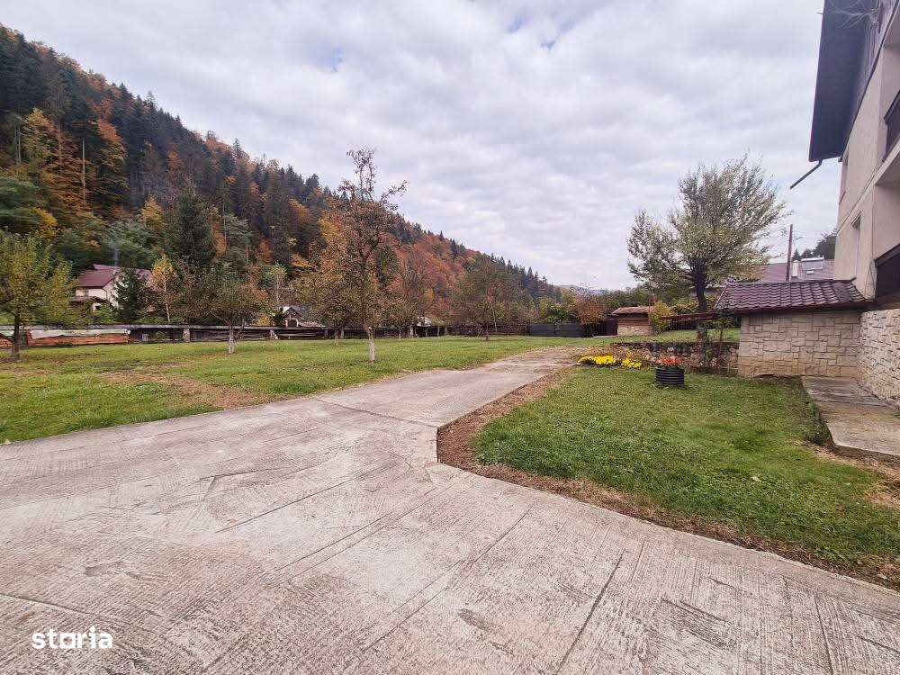Vilă și teren generos de 3500 mp, Bâtca Doamnei - Piatra Neamț-19
