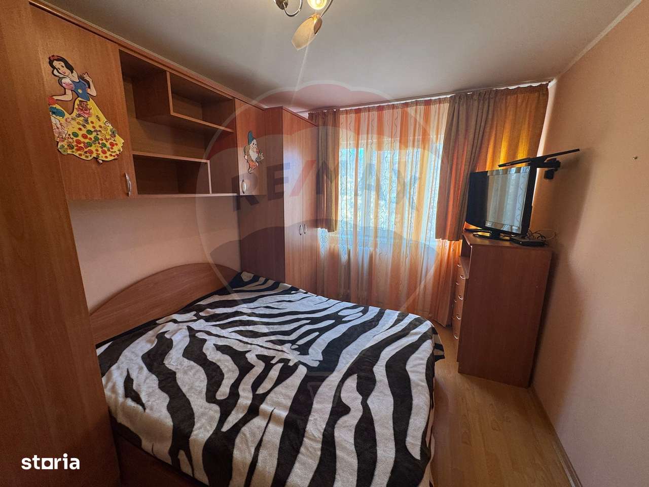 Apartament de vanzare cu 2 camere în zona Cornisa Bistritei-4