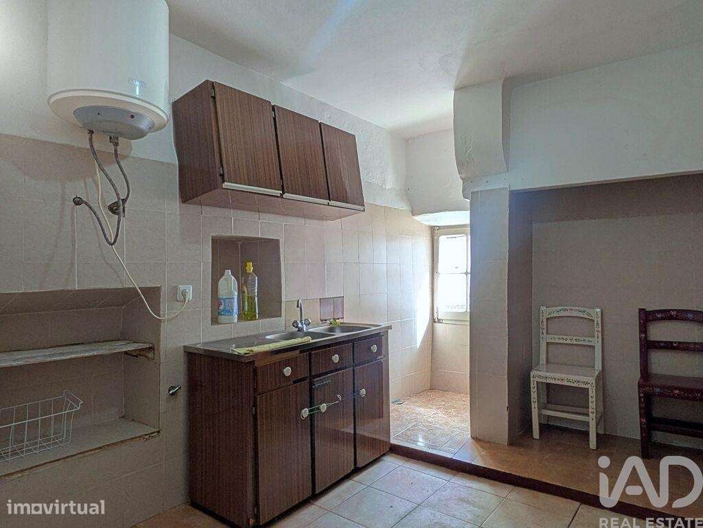 Andar de moradia T2 em Estremoz de 111 m2 - Grande imagem: 2/10