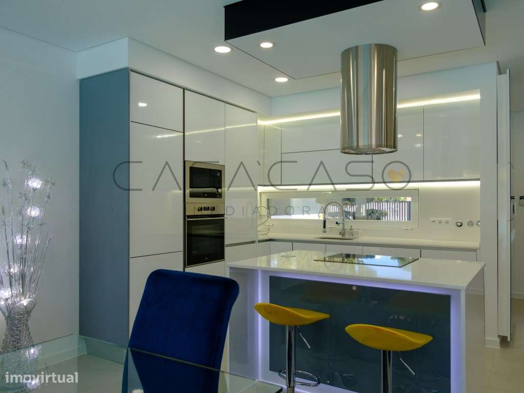 Moradia Unifamiliar T4, Isolada em Zona Premium junto à Herdade da ... - Grande imagem: 4/47