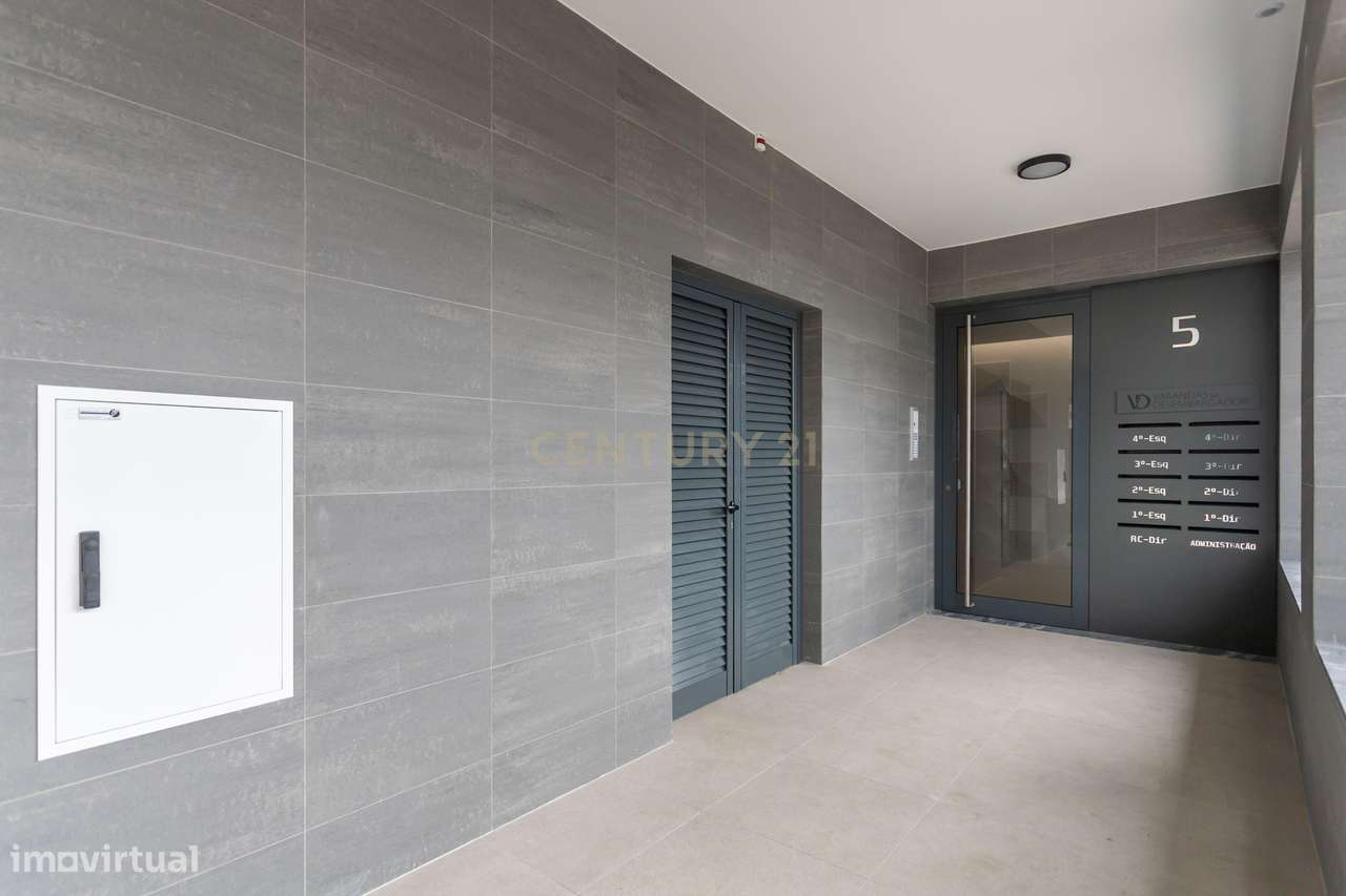 T3 de Luxo | 2.º Andar Direito | Varanda em L | Quinta do Desembargado-6