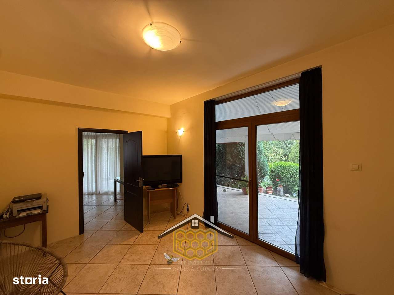 Casa P+1 cu garaj si 950 mp teren in Simnicul de jos -  Comision 0% - Imagine principală: 5/18