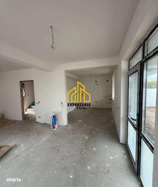 Vila Individuala in Prelungirea Ghencea 5 camere,240mp teren - Imagine principală: 4/13