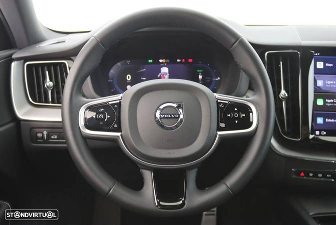 Volvo XC 60 2.0 T6 PHEV R-Design AWD - 11