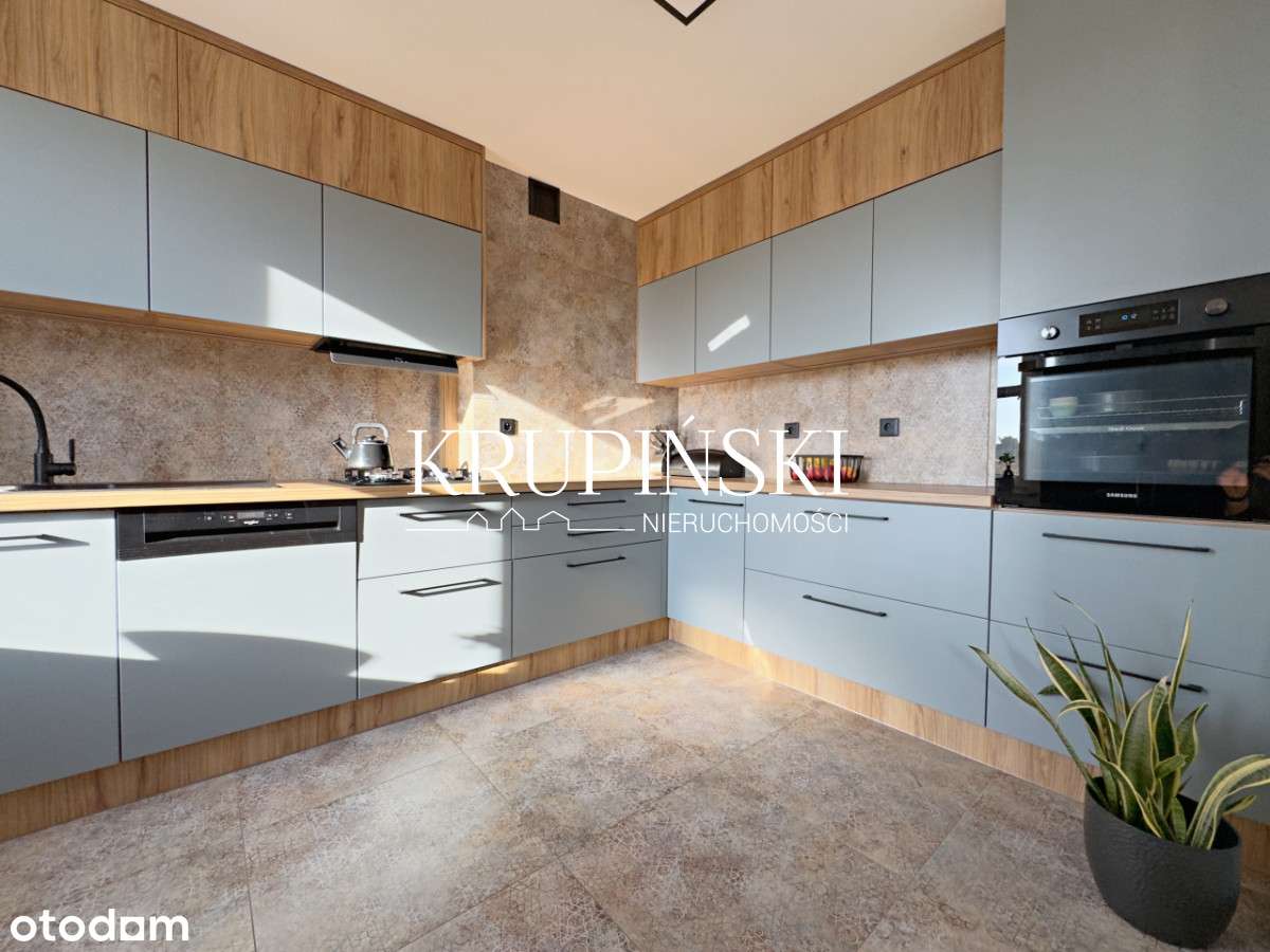 Wyjątkowe, przestronne mieszkanie na Zieleńcu.-5