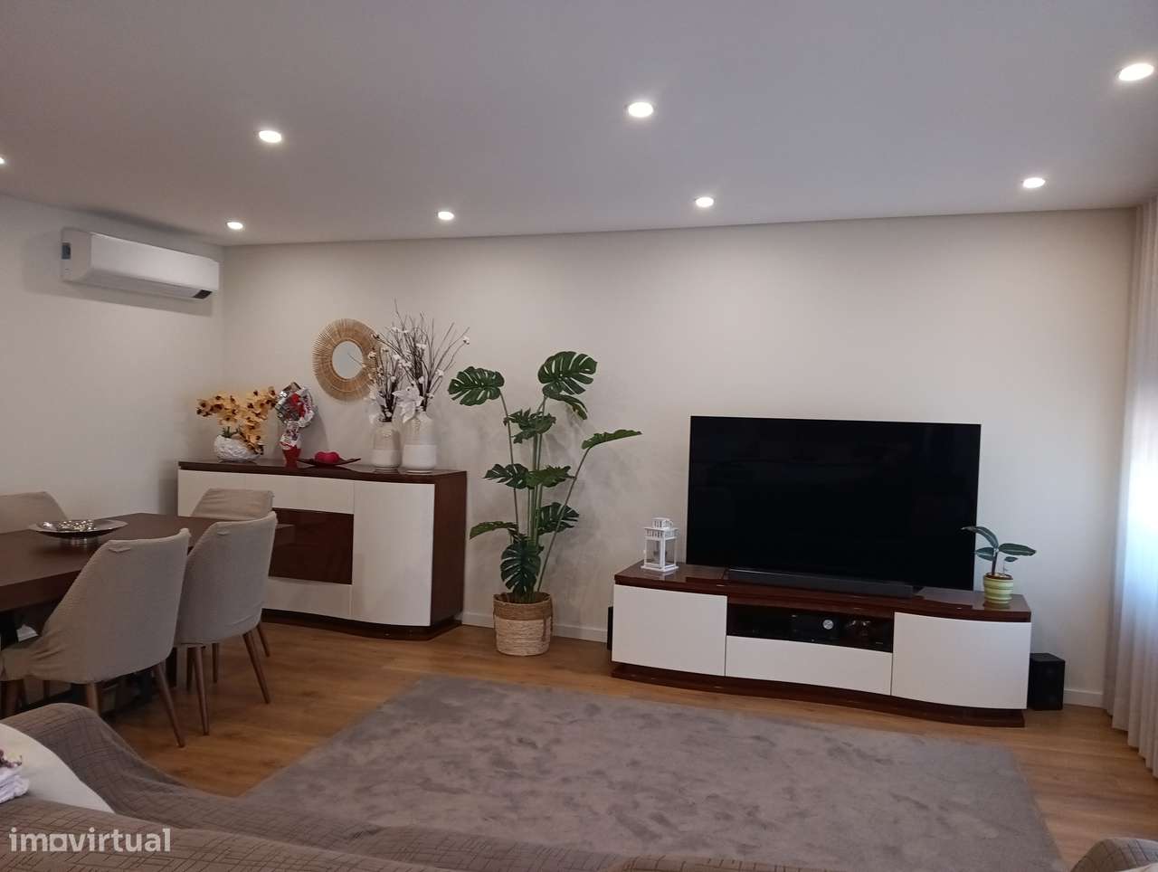 Apartamento T2 Novo com Varanda e Garagem-7