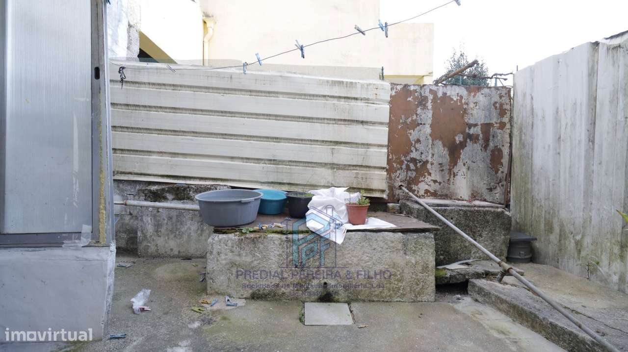 Moradia Térrea para restaurar - Rio Tinto / Areosa-18