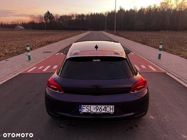 Volkswagen Scirocco 2.0 TDI - 14