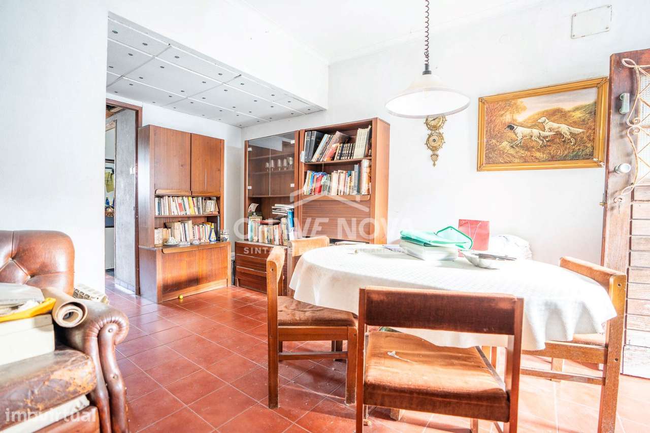 Moradia T1 com garagem box e logradouro e quintal no centro de Gaia - Grande imagem: 5/14