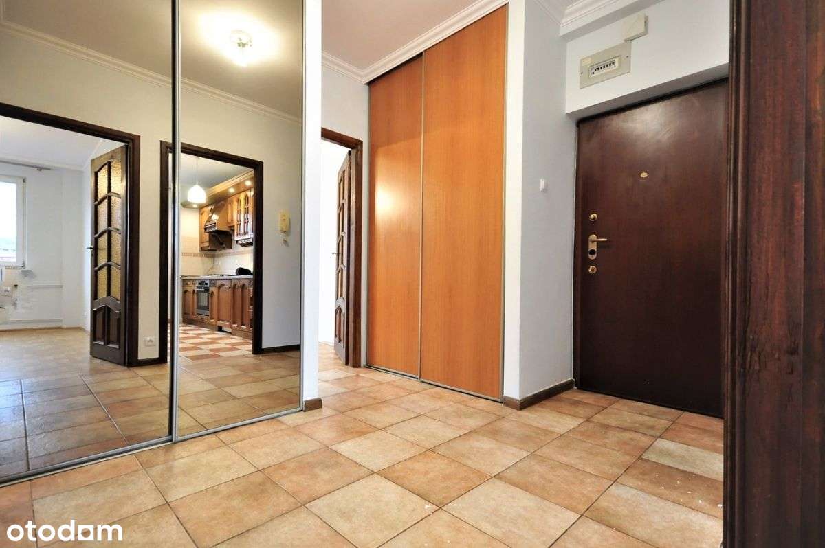 Dwa pokoje z oddzielną kuchnią na Kabatach-0