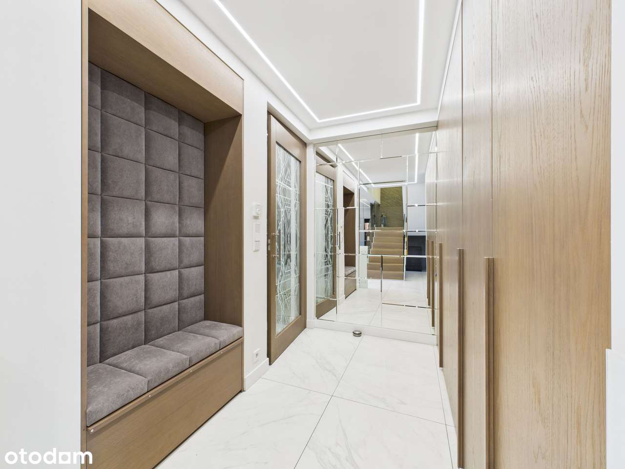 Wyjątkowy dom szeregowy na Os. Ptasim - Luksus, Przestrzeń i Prestiż - Pełny obrazek: 4/10