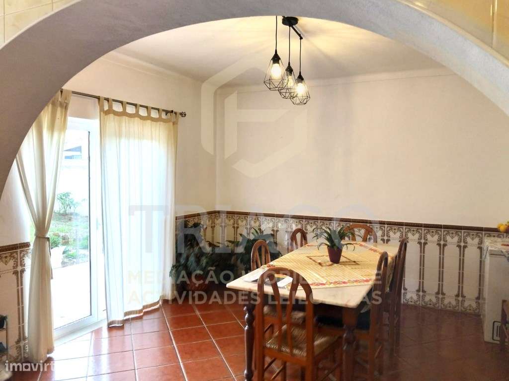 Moradia T4 com Garagem - Grande imagem: 5/26