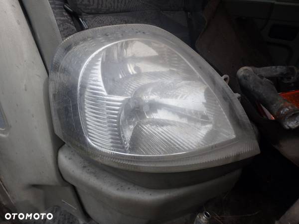 Lampa prawa i lewa przedni Renault Master II - 1