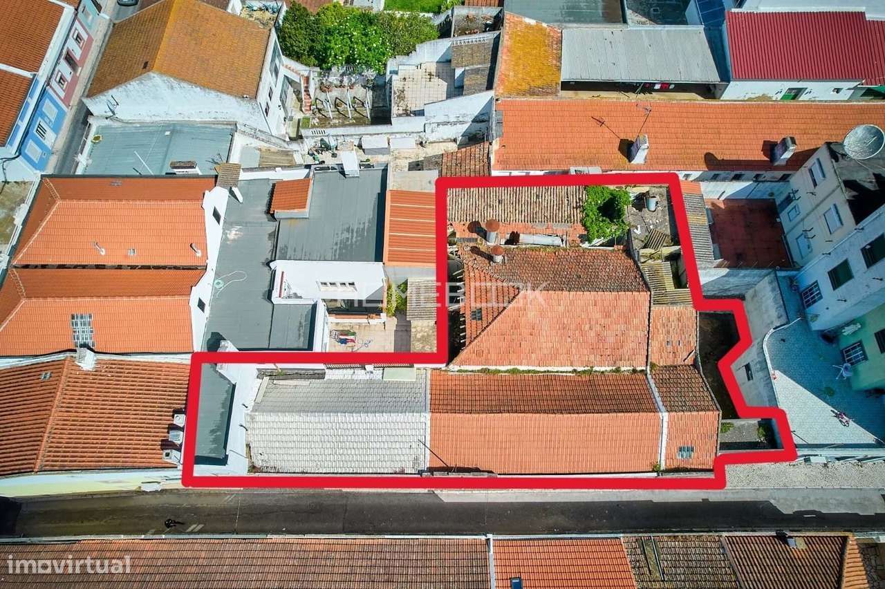 Prédio misto no Centro do Montijo - Grande imagem: 3/44