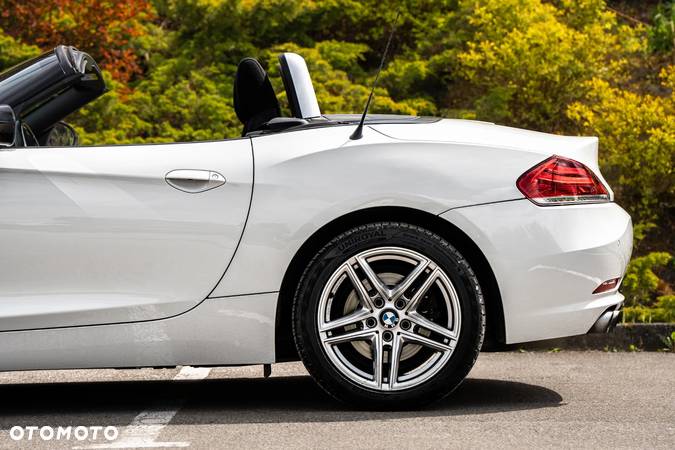 BMW Z4 sDrive18i - 16