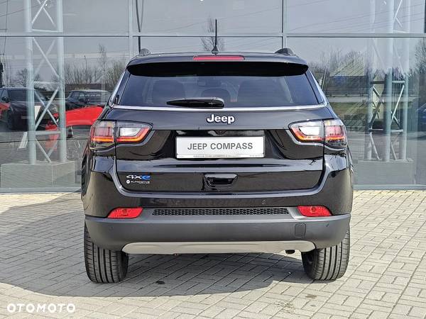 Jeep Compass - 4