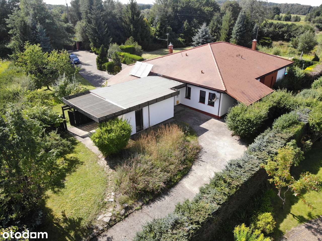 DOM z duszą +duży ogród+niezależne mieszkanie (lokal)+basen+2 wjazdy-4