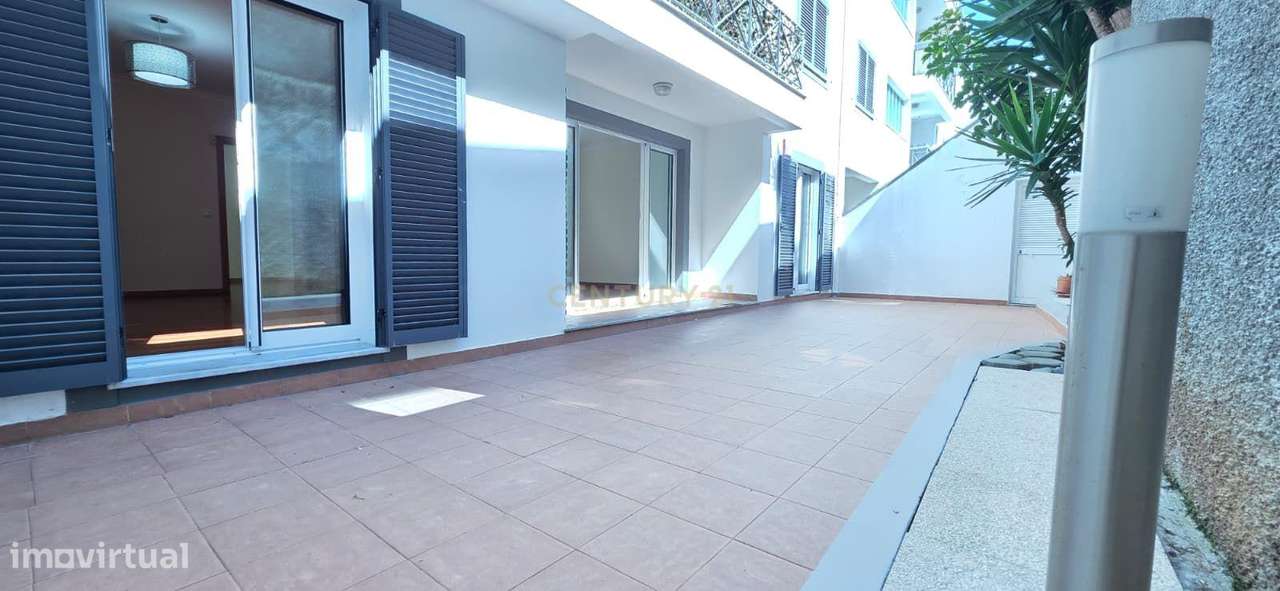 Apartamento T2+1 em Santo António-32
