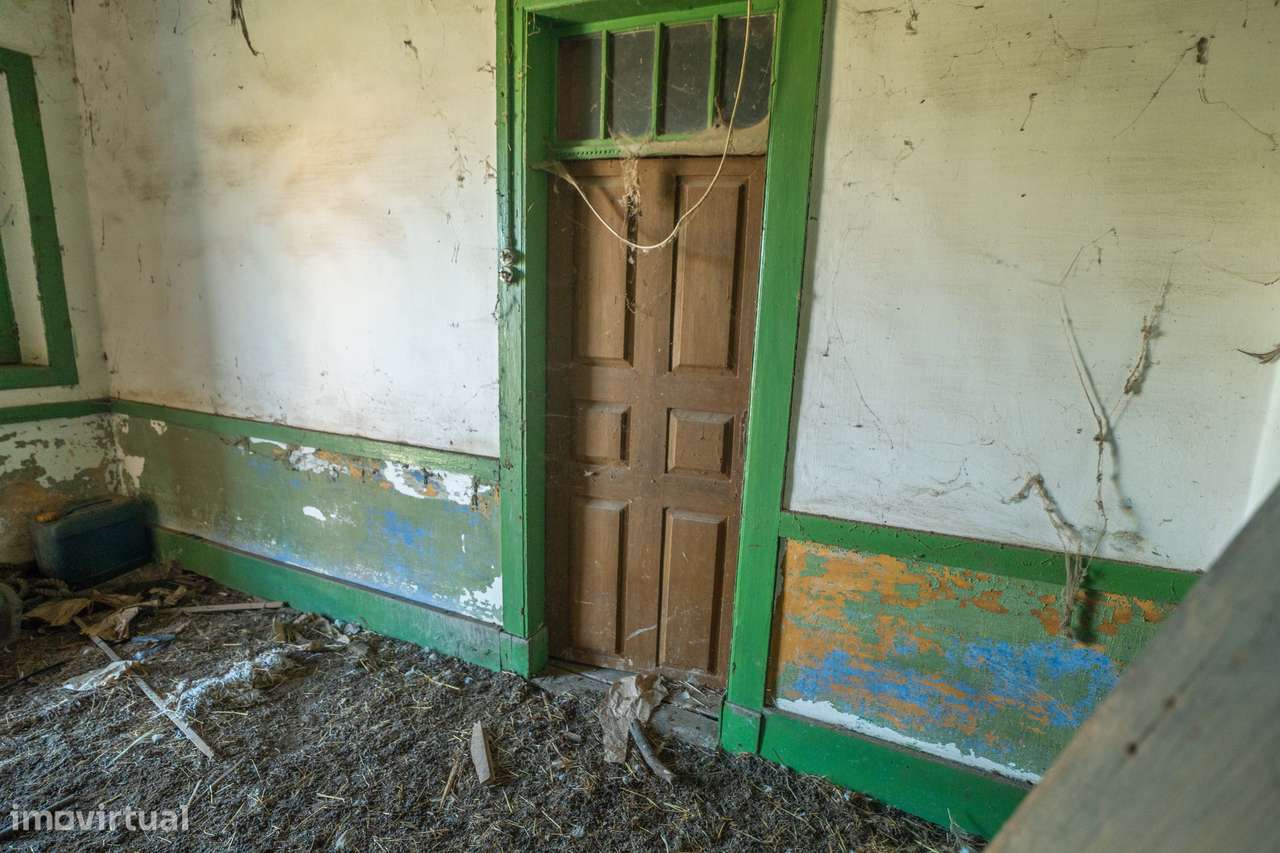 Moradia T2-Para Reconstrução - Grande imagem: 5/28