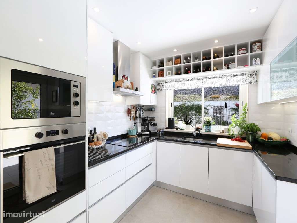 Magnífica Moradia T4 com piscina na Tapada | Sítio da Nazaré-17