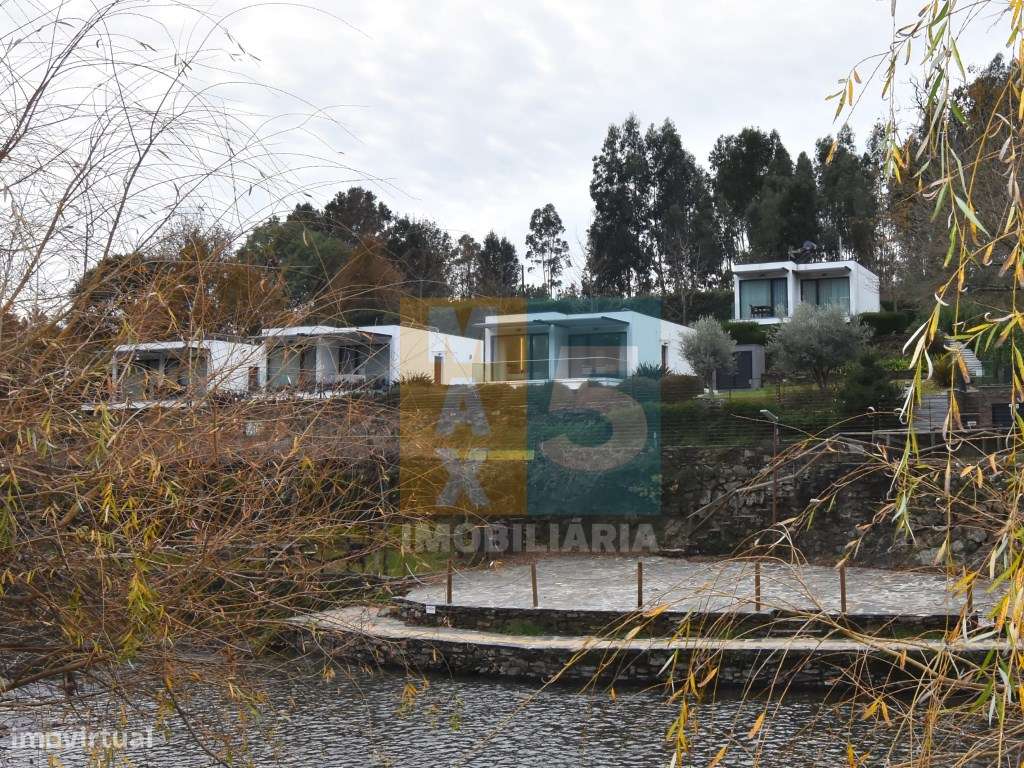 Villa com 4 moradias junto Praia Fluvial de Poço Corga - Castanheir... - Grande imagem: 4/60