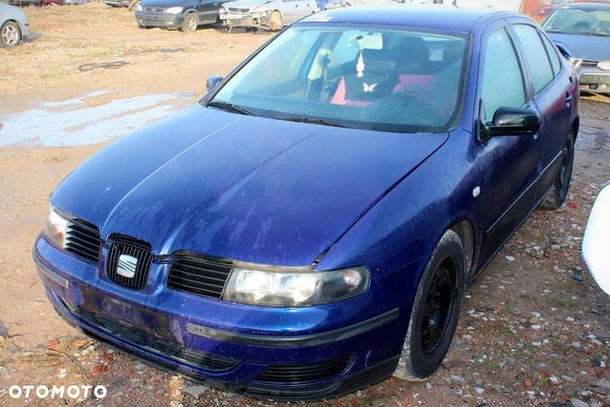 Seat Toledo 2002 1.6i BCB Sedan (MASKA, ZDERZAK, LAMPA, BŁOTNIK, DRZWI, KLAPA, SZYBA, FOTEL) - 2