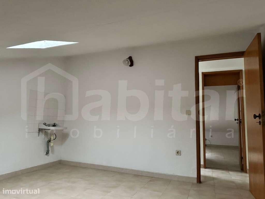 Moradia T3 no Centro Histórico de Benavente-22